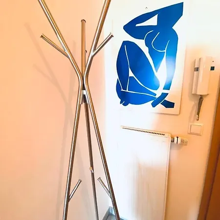 Large Studio In Center With Terrace. 1 Min Walk To The Tram. Cosy Apartamento